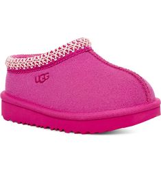 Colorful Uggs, Pink Ugg Slippers, Cute Uggs, Pink Ugg Boots, Pretty Sneakers, Pink Uggs, Rock Rose, Cute Christmas Outfits, Ugg Tasman Slippers