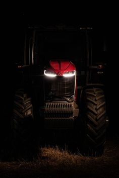 MF8S New Holland Tractor Wallpaper, Tractor Aesthetic, John Deere Wallpaper, Tractor Wallpaper, Landcruiser Ute, Massey Tractor, John Deere Garden Tractors