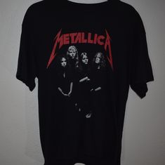 Rare Metallica Vintage Metallica Merch, Metallica Vintage, Tour T Shirts, Metallica, Tee Shirts, Mens Shirts, Man Shop, T Shirt, Black