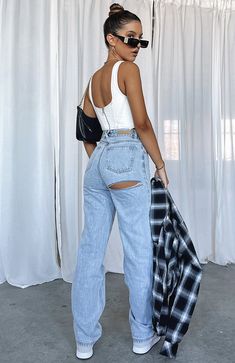 Blue Denim Jeans Outfit, High Rise Straight Leg Jeans, Replay Jeans, White Fox Boutique, Chill Outfits, Cute Crop Tops, Straight Leg Denim, Relaxed Fit Jeans, White Fox