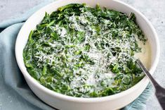 If you're looking for a delicious side dish made in an hour or less to serve on Thanksgiving, here are 16 amazing options to choose from. #easysidedish #sidedish #sidedishfor #sidedishideas Keto Creamed Spinach, Creamed Spinach Recipe, Hidden Valley Ranch, Easy Cream, Creamy Spinach, Hidden Valley, Creamed Spinach, Spinach Recipes