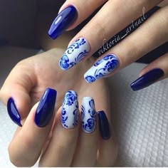 Blue Willow Nails, Blue And White Porcelain Nails, Blue China Nails, Blue And White Nails, Makeup Nails Art, Subtle Nails, Fancy Nails Designs, Nail Art Ombre, Blue Nail Designs