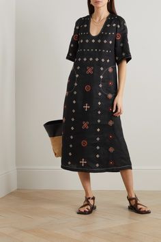 It's Vita Kin's impeccable attention to detail that makes its collections so unique. This 'Venezia' dress is embroidered by artisans with floral motifs inspired by Ukraine's folkloric traditions. Team yours with leather sandals and a raffia tote. Embroidered Linen Dress, Vita Kin, Linen Midi Dress, Embroidered Linen, Dreamy Dress, Black Linen, Floral Motifs, Black Midi Dress, Linen Dress