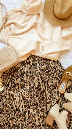 Thanksgiving Outfit Ideas That Will Make You the Star of the Dinner!🧡🍂 Step up your style game with this stunning Thanksgiving Outfit Ideas Women are obsessing over! Perfect for all your Fall Events, this look is the ultimate mix of chic and comfort. Not sure What To Wear Fall? Pair this outfit with Black Kitten Heels to elevate your look effortlessly. Whether you\'re attending an elegant Event Outfit gathering or keeping it relaxed with Lazy Day Outfits, this ensemble has you covered. Find m...