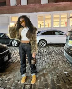 Winter Fly Girl Outfits, Fashion Nova Winter Outfits, Baddie Fly Outfits, Timbs Outfits Women, Nyc Outfits Winter, Winter Concert Outfit, Timbs Outfits, Winter Outfits Blackgirl, Punk Style Outfits