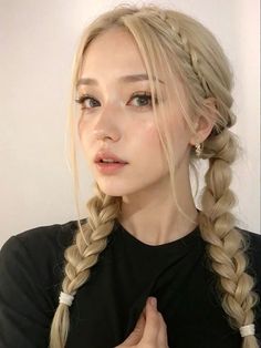 Long Blonde, 가을 패션, Korean Hairstyle, Aesthetic Hair, Hairstyles Haircuts, Korean Makeup, Look Chic, Pretty Hairstyles