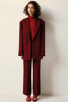 Céline-fw-16-lookbook--(14) Pre Fall 2016, Fall Fashion 2016, Phoebe Philo, Red Suit, Runway Collection, 가을 패션, 2016 Fashion, Fall 2016, Mode Inspiration