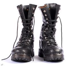 Mens Vintage Combat Boots Mens Combat Boots, Boots Steampunk, Vintage Combat Boots, Stud Shoes, Mens Military Boots, Tanker Boots, Chunky Combat Boots, Steampunk Boots, Combat Boots Black