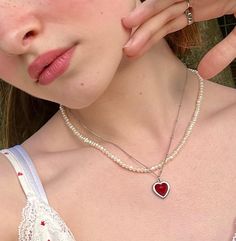 Emo References, Catherine Pinkerton, Heartless By Marissa Meyer, Romcom Core, Jwellary Design, Accesorios Aesthetic, Marissa Meyer, Candy Necklaces, Trendy Outfits For Teens