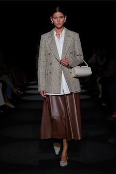 Spring Summer 2024 | ALTUZARRA® Official Website A Skirt, Work Outfits Women, Spring 2024, Work Attire, New York Fashion, Runway Fashion, Work Outfit