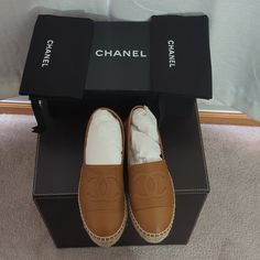 Chanel Leather Espadrilles Brown/Tan, Limited/Seasonal Color Way Interlocking Cc Logo Jute & Rubber Trim Braided & Whipstitch Accents Round-Toes Platform Includes Box & Dust Bags Like New Condition. Worn 3x Brown Espadrilles, Chanel Espadrilles, Shoes Chanel, Leather Espadrilles, Chanel Espadrille, Cc Logo, Chanel Shoes, Espadrille Shoes, Season Colors