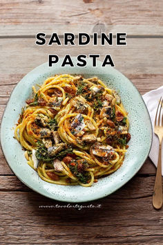 The Best Sicilian Sardine Pasta🤩 Sardines Pasta, Italian Christmas Dinner, Italian Cookbook, White Bean Soup Recipes, Mediterranean Flavors, Basket Gift Ideas, Sicilian Recipes