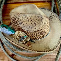 “Serpent Princess” For The Little Cowgirl In Your Life. A Little Sugar And A Lot Of Spice. .. She’s Wild And Unique And You Wouldn’t Have Her Any Other Way. Even If She Does Bite On Occasion. Hand Burned Snake Design. Accented With Crystal Band, Snake And A Suede Flower. Signed And Numbered With Certificate Of Authenticity Hats Cowgirl, Boho Hats, Cowboy Hat Styles, Cowboy Hat Bands, Cowboy Decor, Hat Bar, Cowboy Decorations, Western Hat, Boho Hat