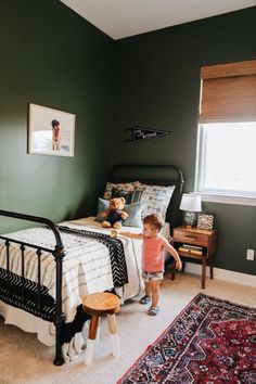 Ideas Habitaciones, Dark Green Walls, Baby Boy Bedroom, Big Kids Room, Decor Quotes, Green Walls