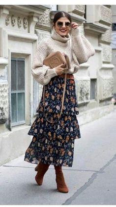 Rok Tile, Winter Office Wear, How To Wear Belts, Skirt And Sweater, Rok Outfit, Long Outfit, Stil Boho, Rock Outfit