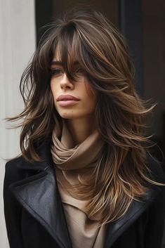 Long Hair Styles And Color, Long Hair With Color, Hair Long Brunette, Layer Hair Cuts For Long Hair, Hair Color For Women In Their 40s, Long Hair With Short Layers All Over, Haircut Wavy, Long Feathered Layers, Hair Layers Long