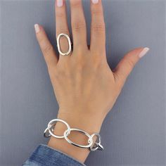 Womens Rings Simple, Silversmithing Jewelry, Mexican Silver Jewelry, Modern Silver Jewelry, Oval Jewelry, Handmade Silver Jewellery, More Is More, Silver Bracelets For Women, Silver Jewelry Design