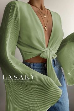 Lasaky - Elegant Solid-Colored Blouse with Chic Bell Sleeves and Pleated Chiffon Accents Cruise Fits, Pleated Chiffon Blouse, Chiffon Blouses, Pattern Dress Women, Flare Long Sleeve, Fits Inspo, Casual Tie, Blouse Material, Mode Inspo