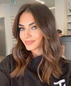 Hair Colour For Green Eyes, Haircuts For Wavy Hair, Brown Blonde Hair, Hair Color And Cut, Hair Inspiration Color, Hair Inspo Color