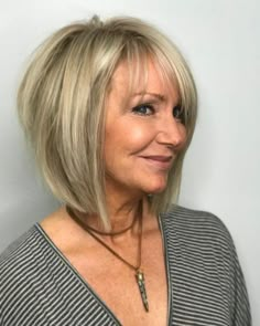 15 Timeless Winter Haircuts for Women Over 50 in 2023-2024 - thepinkgoose.com Layered Haircuts For Women, Short Choppy Haircuts, Mom Hair, Choppy Hair, Short Layered Haircuts, Short Choppy Hair, Bob Hairstyles For Fine Hair, Haircut For Older Women