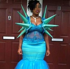 Awkward Prom Photos, Prom Dress Fails, Bad Dresses