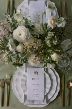 green, wedding, garden Chic Wedding Tablescape, Green Monochromatic Wedding Colors, Wedding Table Green And White, Fall Neutral Tablescapes, Classic Wedding Floral Arrangements, Table Settings Wedding Elegant, Wedding Green Palette, French Modern Wedding, Cream Wedding Table Setting