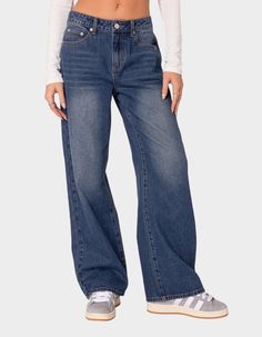 Nothing Says Effortlessly Chic Like These Mid-Rise Jeans. Pair It With A Basic Tee, Or A Cute Party Top, And You'll See Why These Jeans Are A Staple In Every It Girl's Closet. Jeans. Relaxed Fit. Mid Rise Waist. 100% Cotton. Model Wears Size S. Model Height Is 5'8. Item Care: Machine Wash At Maximum Of 30ºc, Do Not Bleach, Tumble Dry Low, Iron At A Maximum Of 110ºc, Do Not Dry Clean. | Edikted Karie Relaxed Mid Rise Jeans Relaxed Jeans, Cute Jeans, Cute Everyday Outfits, Low Rise Jeans, Party Tops, Mid Rise Jeans, Basic Tee, Dream Clothes, Girls Jeans