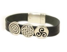 Irish Leather Bracelet Celtic Charms Infinity Necklace Gold, Celtic Weave, Leather Charm Bracelets, Bar Pendant Necklace, Diy Bracelets Easy, Hinged Bangle, Black 7, Leather Jewelry, Leather Band