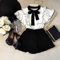 Inspired Outfits, Teen Fashion Outfits, Outfit Casual, Shorts Set, Cute Casual Outfits, Kids' Dresses, Cute Fashion, Teen Fashion