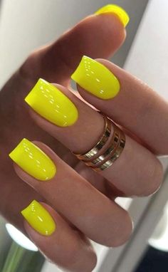 Yellow Nail, Nails Yellow, Acrylic Nails Coffin Short, Short Acrylic Nails Designs, Hot Nails, Yellow Nails, Fire Nails, Pretty Acrylic Nails, Dope Nails