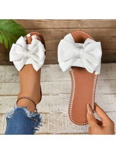 New Women's Butterfly & Flower Decor Flip Flops, Outdoor & Indoor Flat Slipper White Fashionable    Plain    Women Shoes, size features are:Bust: ,Length: ,Sleeve Length: Sandals With Bow, Casual Beach Sandals, Bow Decor, Flat Slipper, Beach Slippers, Butterfly Flower, Women's Cover Up, Flower Decor, Beachwear For Women