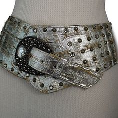 Nwot/Fancy/Fashion Wide Corset Belt/Silver W Brass Studs And Fancy Buckle With Crystal Sets/Wide Fit Perfect Accent For Sweater Dresses/Tunic Tops Or Your Favorite Jeans Take On A New Dressed Up Look! Sz/Med-Large Notches Could Be Added/New Without Tags/Silver Studded Fancy Buckle Corset Belt Can Be Yours! Metal Belts For Women, Western Womens Fashion, Random Objects, Fashion Corset, Aesthetic Accessories, Fur Jackets, Western Buckles, Hip Belt, Concho Belt