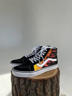 FOLLOW MY SHOP TO CHECK DAILY UPDATES & PRICE DROPS Vintage Vans Flame Sk8 Hi Retro Sneakers in Black, White, Red and Orange Classic high top skate shoes. Big flame print on both sides of the shoe Size US 12, 30cm Shoes are in very good pre-owned condition. No any flaws. Heels and toes are in a good shape. Please check pictures for more information on the product Shipping options: - standard shipping in 7-15 days - priority in 3-5 business days (price will be more)   Check out my other items & follow - new arrivals every week! If you have any questions regarding the item, shipping - feel free to contact any time. All items are genuine. Customer satisfaction is our priority! Outfit References, Shoes Big, Basket Vintage, Vintage Vans, Sneakers Athletic, Retro Sneakers, Sk8 Hi, Skate Shoes, Sneakers Black