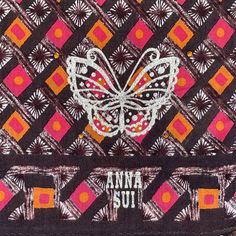 Anna Sui Vintage Handkerchief Style : Vintage Collection Material : Cotton 100% Authentic Measurements : 19 x 19 inches Condition : Good vintage condition and clean Free Shipping in USA Handkerchief Style, Fendi Vintage, Vintage Handkerchief, Vintage Silk Scarf, Vintage Handkerchiefs, Anna Sui, Vintage Silk, Chicago Il, Cute Stickers