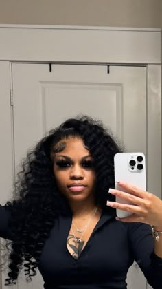 Wand Curl Lace Front Wigs, No Part Lace Front Wigs, Wet And Wavy Lace Front Wig Middle Part, Baddie Curly Wig Hairstyles, No Part Wand Curls, Flip Over Wig Install Deep Wave, Wand Curl Flip Over, Quickweave With Color, Hairstyles Weave Black Women