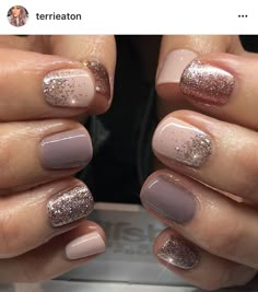 Nude, rose gold glitter nails. Gelish & Magpie. Rose Gold Glitter Nails, Rose Gold Nails Glitter, Glitter Ideas, Gelish Nails, Gold Nail, Nails Winter, Rose Gold Nails, Nails Glitter