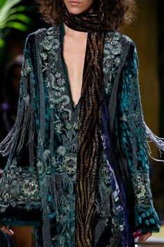 Mundo Hippie, Moda Hippie, Mode Boho, Moda Vintage, Fall 2016, Roberto Cavalli, Fashion Details