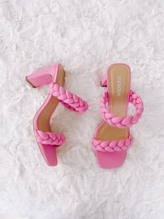 Pink heels pink braided sandals white bedspread background Rush Outfits, Dr Shoes, Preppy Shoes, Shoe Wishlist, Braided Sandals, Preppy Clothes, Fancy Shoes, Shoe Inspo, Swag Shoes