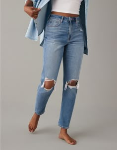 Country Jeans, Comfy Summer Outfits, Ripped Jeans Style, Blouse Ideas, Mom Jeans Outfit, Rip Mom, Ripped Mom Jeans, Summer Outfit Ideas, Fall Jeans