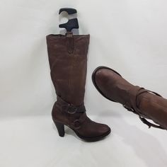 I bring to your attention boots with buckles on the sides. Stable heel. Made from genuine leather. Renaissance style, vintage 90s. The soft leather makes these boots very comfortable. One of a kind. These brown boots are a vintage accessory. Limited edition, in good condition. I can send additional photos upon request. I can send additional photos upon request. Materials: leather The circumference calf width: 15 Inches. Heel height: 3 Inches. Boots height with heel included: 16 inches. Size - (8 Boots Shoes Women, Women 90s, High Heeled Boots, Women Y2k, High Heel Boots Knee, Youtube Youtube, Buckle Boots, Womens Knee High Boots, Boots Women