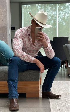 #bootscowgirl #bootscowgirl Casual Cowboy Outfit Men, Cowboy Men Outfit, Rodeo Outfits Men, Cowboy Outfits Men, Western Outfit Men, Aesthetic Hombre