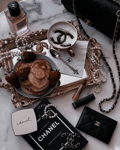 Chanel Aesthetic, Rose Gold Aesthetic, Aesthetic Rose, Jewelry Chanel, Royalty Aesthetic, Cream Aesthetic, Chanel Official, Chanel Official Website