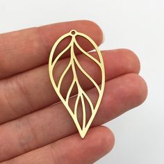 2pcs Raw Brass Leaf Charm Pendant, Tree Leaves Earring Charm, Geometric Brass Leaf Charm, Laser Cut Jewelry Supplies RW-1087 Material; Brass Size: 21x42mm Hole Size: 1.55mm Plating: Raw Quantity: Optional All of our products are designed and manufactured by us. If you want to order more products in stock, you can freely contact us. Our Products; -Nickel-free -Lead-free -High quality If you have any questions, feel free to contact us. You can read the explanations and policies for return and exch Earring Charm, Laser Cut Jewelry, Gold Pendant Jewelry, Leaf Jewelry, Tree Leaves, Leaf Charms, Leaf Shapes, Raw Brass, Leaf Earrings