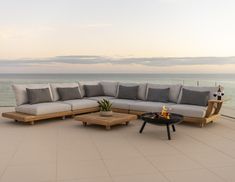 Build Your Own Modular Teak Garden Lounge Furniture. Individual Modules Priced From.... Sofa Area Externa, Braun Design, Wooden Garden Furniture, Luxury Outdoor Furniture, Corner Sofa Set, Modular Lounges, Outdoor Lounge Set, Garden Sofa, Contemporary Outdoor