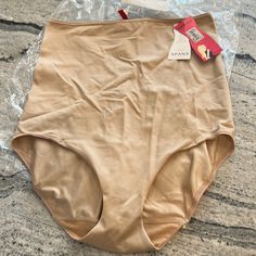 Nwt Spanx Hi Waist Panty In Nude. Size Large. High Waist Smoothing Beige Bottoms, Shaping High-cut Leg Solid Bottoms, Beige Shaping Full Coverage Bottoms, Beige Stretch High-cut Leg Pants, Beige Stretch Pants With High-cut Leg, Beige Full Coverage Smoothing Bottoms, Beige Smoothing Full Coverage Bottoms, High Stretch Smoothing Beige Bottoms, Beige Stretch Long Pants