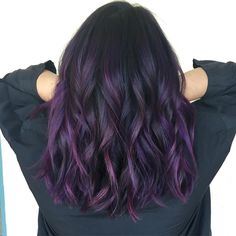 Underlights Hair, Purple Ombre Hair, Dark Purple Hair, Brown Ombre Hair, Violet Hair, Linda Hallberg, Purple Highlights, Hair Color Purple, Ombre Hair Color