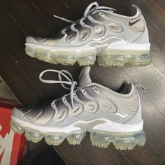 Mint Worn Once And Put Away ,No Damage At All ,Comes With Box.Mens Size 8 ,Mint Mint Mint ! Vapor Max Plus, Vapor Max, Shoes Nike Air, Gray White, Grey And White, Nike Men, Nike Shoes, Nike Air, Athletic Shoes