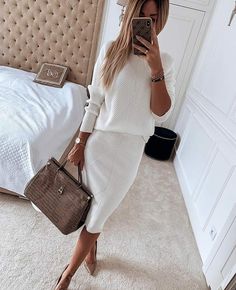 Mode Over 50, Cooler Look, Mode Inspiration, Two Piece Dress, Work Fashion, Piece Dress, Outfits Casuales, Look Fashion, Classy Outfits