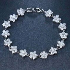 10 Ct Round Cut Lab Created Diamond Flower Bracelet 14k White Gold Plated Pink And Black Hair, Black Hair Accessories, Zircon Bracelet, Vintage Bohemian Style, Bracelet Design, Brand Jewelry, Bridal Bracelet, Bar Earrings