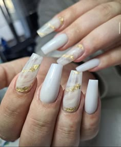 White Design Square Nails, Gold Flake Marble Nails, White And Gold Acrylic Nails Coffin, White With Gold Flakes Nails, Nails Inspiration Marble, White And Gold Nails Coffin, White Nails With Marble Design, Acrylic Nails White And Gold, White Gold Marble Nails